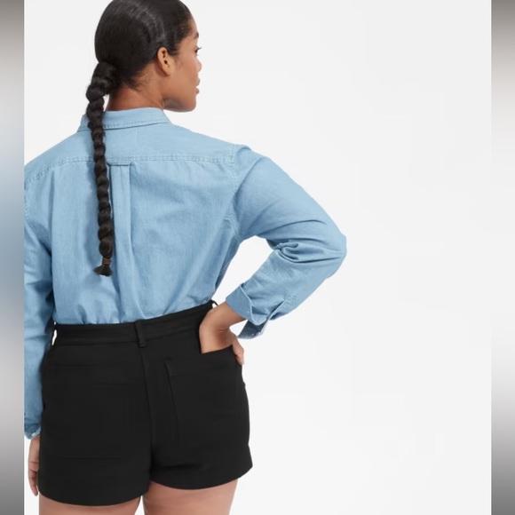 Everlane Cotton Twill Short | Black - Picture 6 of 10